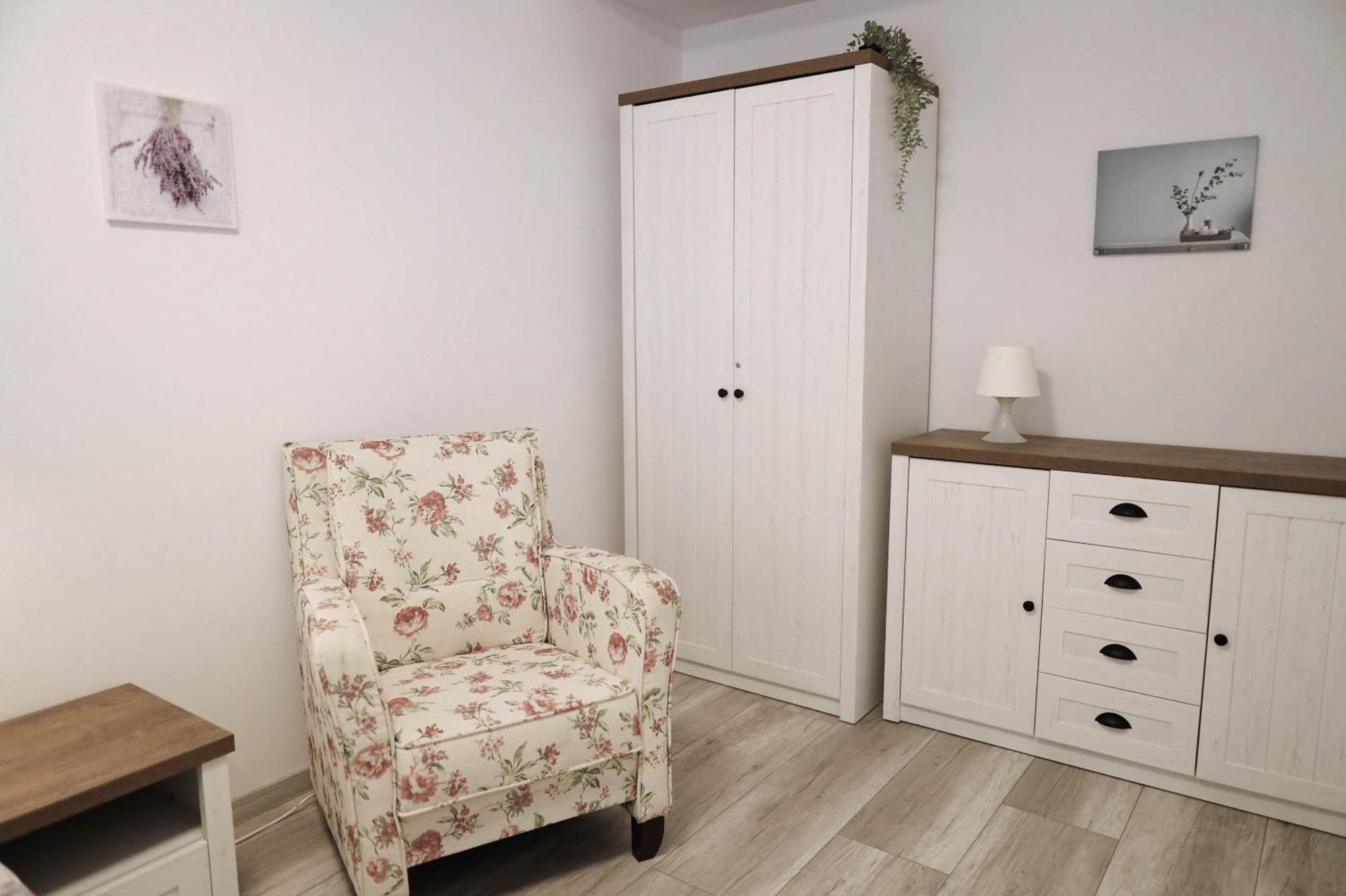 Flower Apartment Jachymov